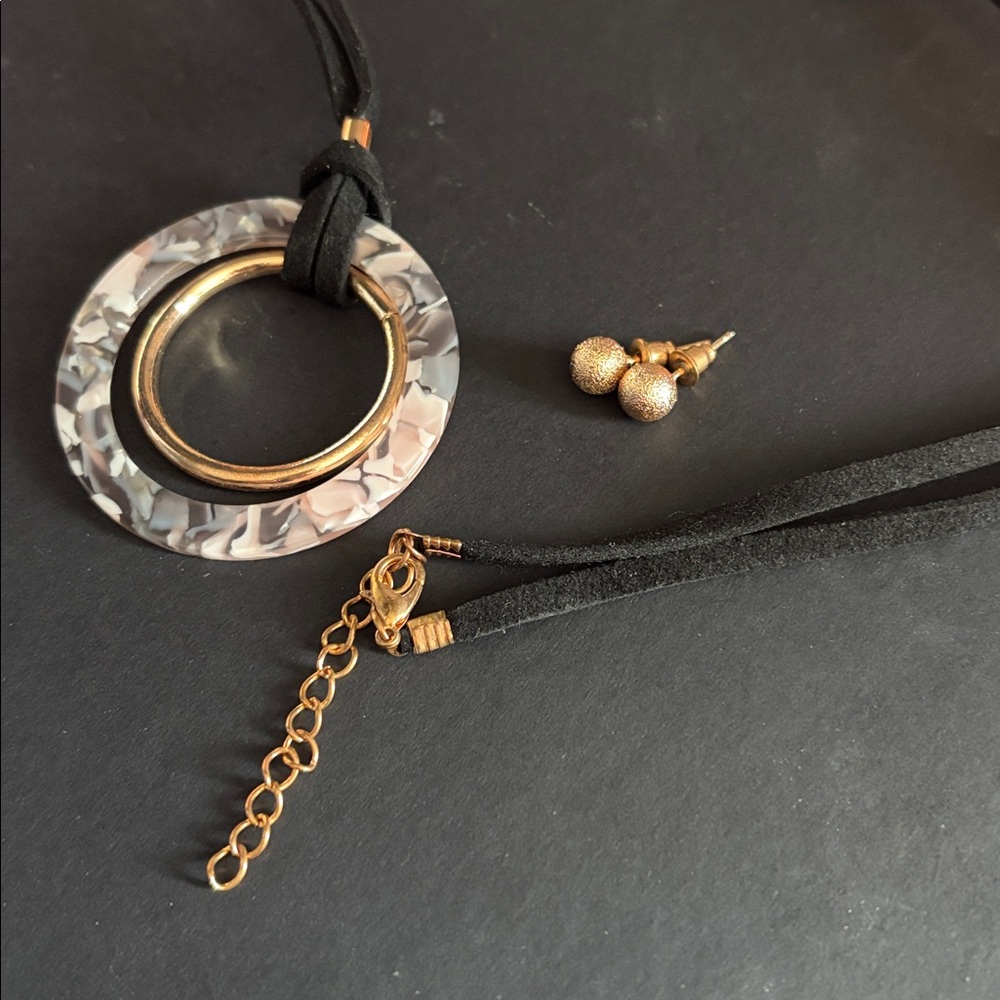 Gold and Black Pendant Necklace with Earrings